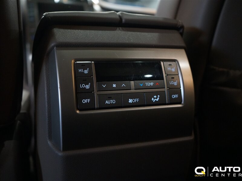 Used 2015 Lexus GX 460 Luxury AWD/4WD image 34