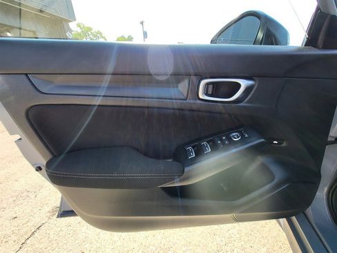 Used 2025 Honda Civic Sport image 14
