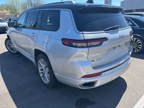 Used 2022 Jeep Grand Cherokee L Summit w/ Luxury Tech Group V image 6