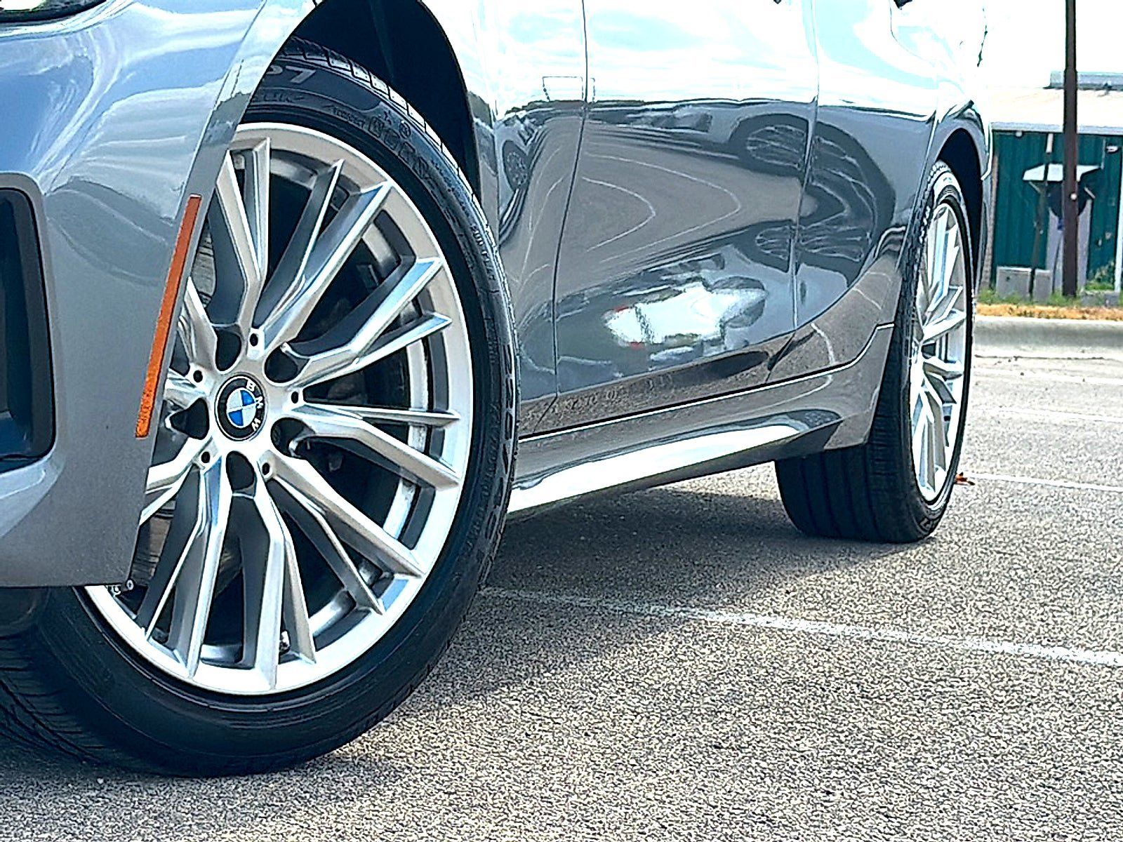 Used 2024 BMW 330i Sedan w/ Premium Package RWD image 3
