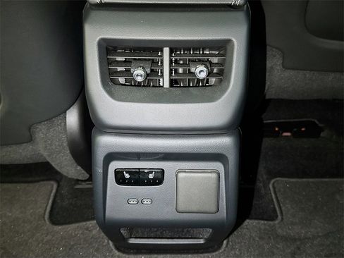 Certified 2025 Cadillac Optiq Luxury 2 image 25