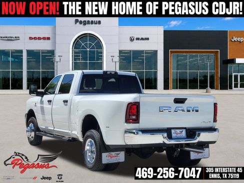 New 2026 RAM 3500 Tradesman AWD/4WD image 4