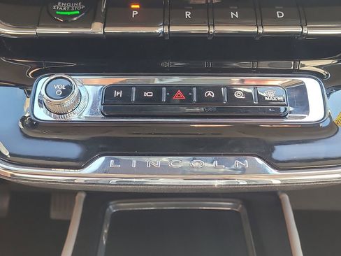 Used 2025 Lincoln Corsair Reserve w/ Jet Appearance Package image 24