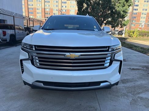Used 2023 Chevrolet Suburban High Country w/ Premium Package image 2