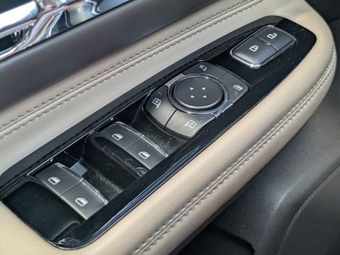 Used 2020 Lincoln Corsair Reserve w/ Equipment Group 201A FWD image 23