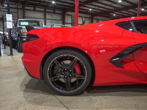 Used 2020 Chevrolet Corvette Stingray Preferred Cpe w/ 2LT Preferred Equipment Group RWD image 9