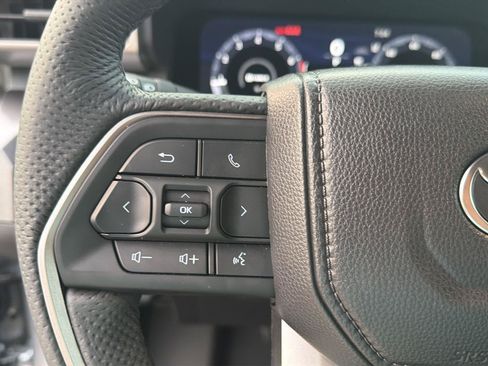 Certified 2026 Toyota Tacoma TRD Off-Road AWD/4WD image 21