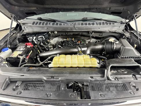Used 2021 Ford Expedition XLT RWD image 32