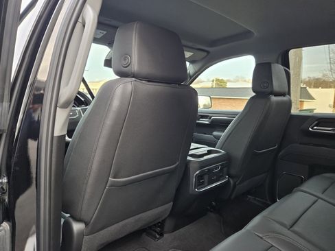 Used 2023 GMC Sierra 1500 SLT w/ SLT Premium Package image 18