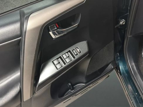 Used 2018 Toyota RAV4 XLE w/ Plus Extra Value Package FWD image 17