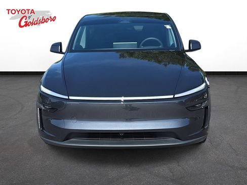 Used 2026 Tesla Model Y 2WD image 2