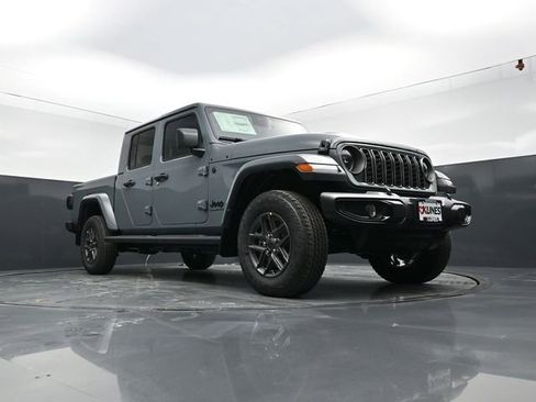 New 2026 Jeep Gladiator Sport AWD/4WD image 45