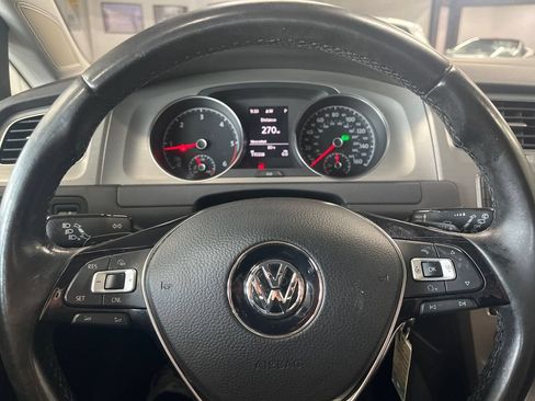 Used 2015 Volkswagen Golf TDI S FWD image 34
