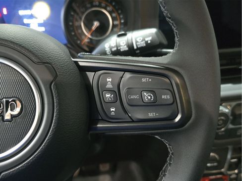 New 2026 Jeep Wrangler Unlimited Rubicon w/ Whitecap Package image 14