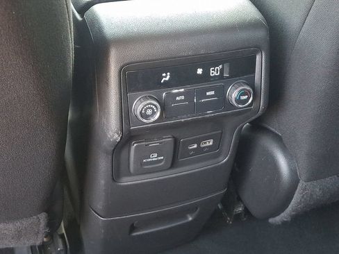 Used 2022 GMC Acadia AT4 w/ Trailering Package AWD/4WD image 11