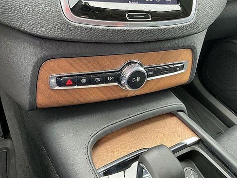 Certified 2023 Volvo XC90 T8 Plus w/ Protection Package Premier AWD/4WD image 25