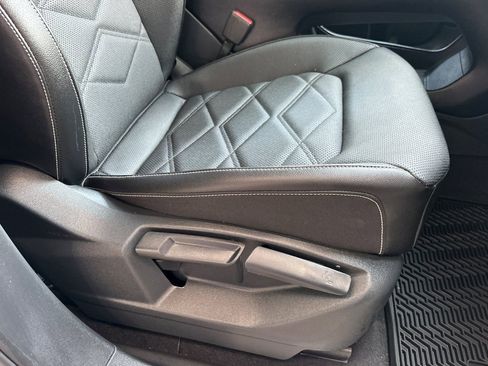 Used 2024 Volkswagen Atlas SE FWD image 24