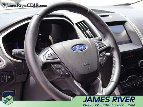 Used 2020 Ford Edge SEL w/ Cold Weather Package FWD image 24
