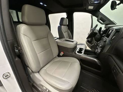 Used 2022 Chevrolet Silverado 1500 LTZ w/ LTZ Premium Package AWD/4WD image 25