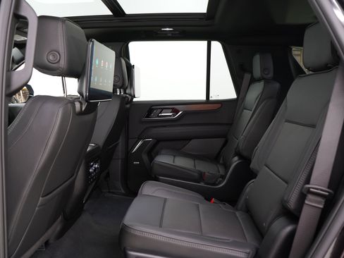 Used 2026 GMC Yukon Denali w/ Denali Reserve Package AWD/4WD image 21