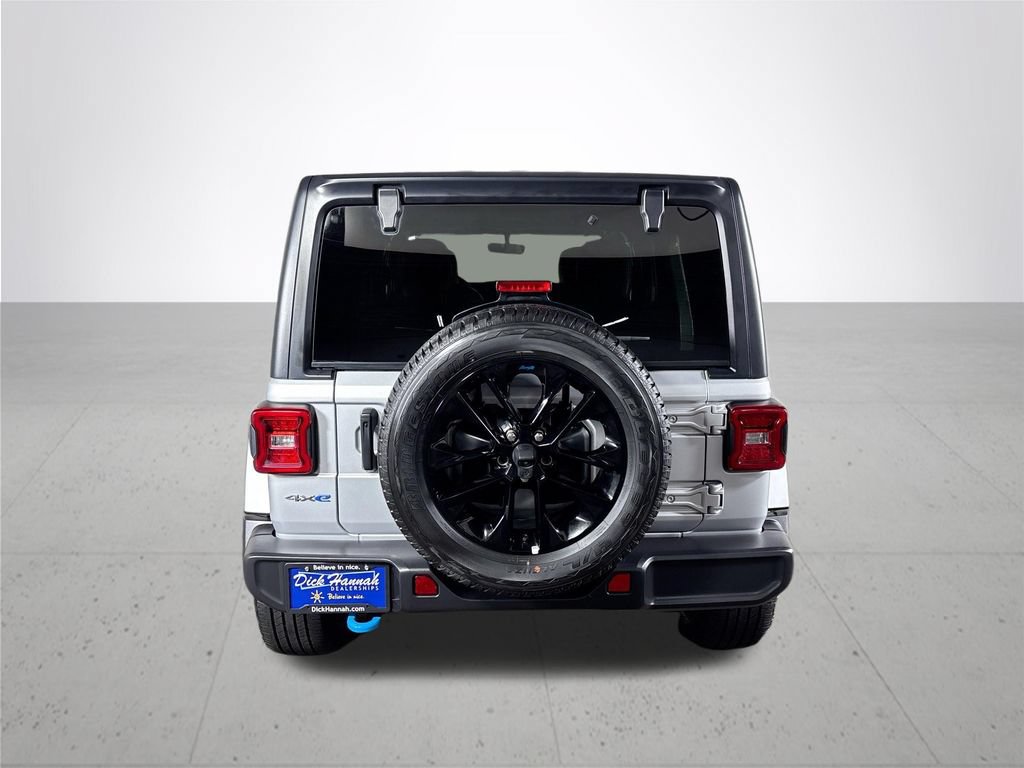 Certified 2022 Jeep Wrangler Unlimited Sahara AWD/4WD image 8
