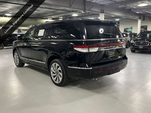 Certified 2023 Lincoln Navigator L Reserve AWD/4WD image 4