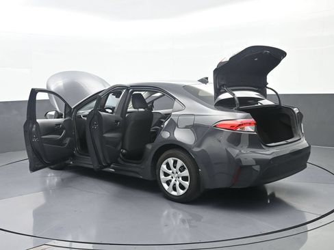 Used 2025 Toyota Corolla LE FWD image 67