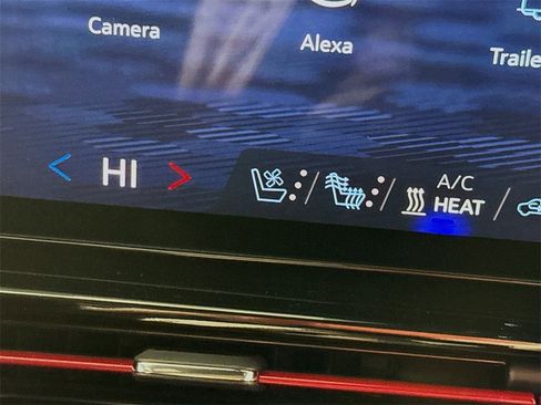 Used 2025 Chevrolet Silverado EV RST image 15