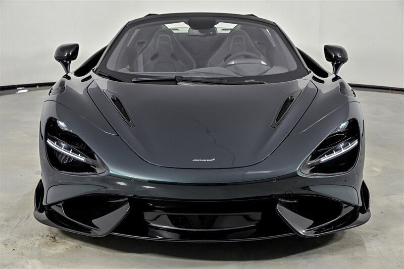 Used 2022 McLaren 765LT RWD image 7