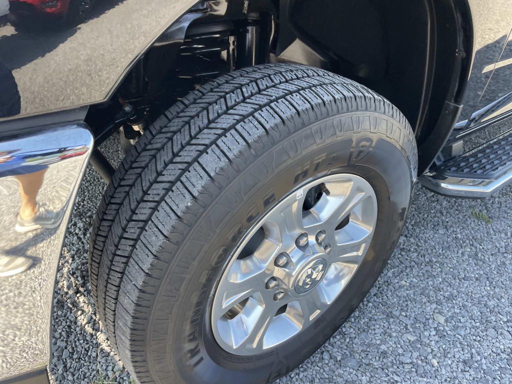 Used 2026 RAM 2500 Big Horn AWD/4WD image 38