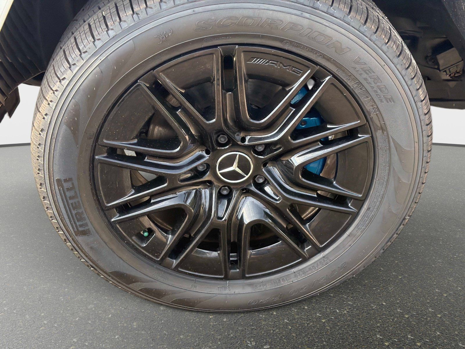 Certified 2025 Mercedes-Benz G 580 w/ EQ Technology image 10