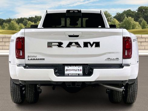 New 2026 RAM 3500 Laramie w/ Sport Appearance Package AWD/4WD image 4