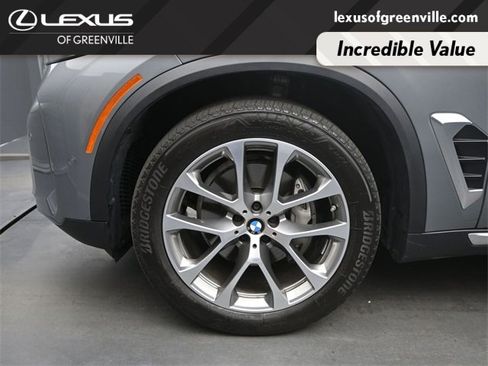 Used 2024 BMW X5 xDrive40i w/ Parking Assistance Package image 9