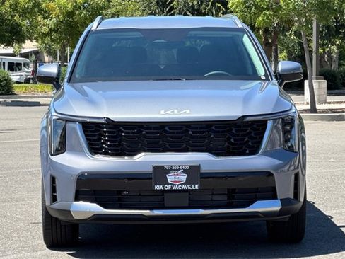 New 2025 Kia Sorento S image 9