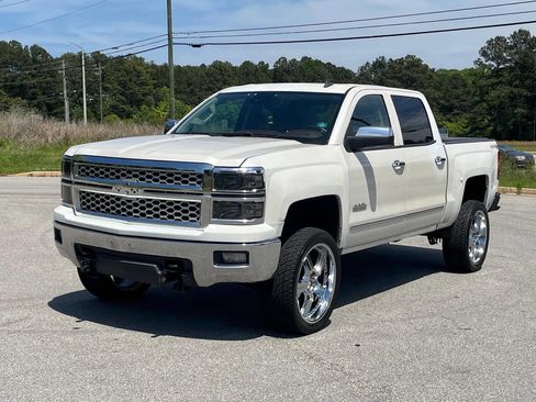 Used 2014 Chevrolet Silverado 1500 High Country w/ High Country Premium Package AWD/4WD image 2