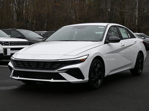 New 2026 Hyundai Elantra Sport FWD image 2