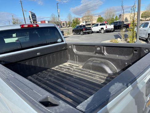 Used 2019 Chevrolet Silverado 2500 LT AWD/4WD image 11