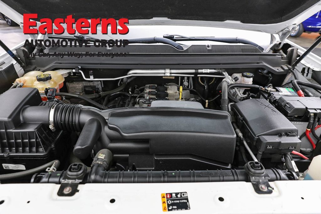 Used 2022 Chevrolet Colorado LT w/ Fleet Safety Package AWD/4WD image 9
