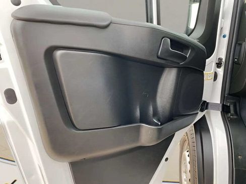 Used 2025 RAM ProMaster 2500 w/ Convenience Group FWD image 16