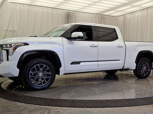 Certified 2022 Toyota Tundra Platinum w/ Advanced Package AWD/4WD image 6