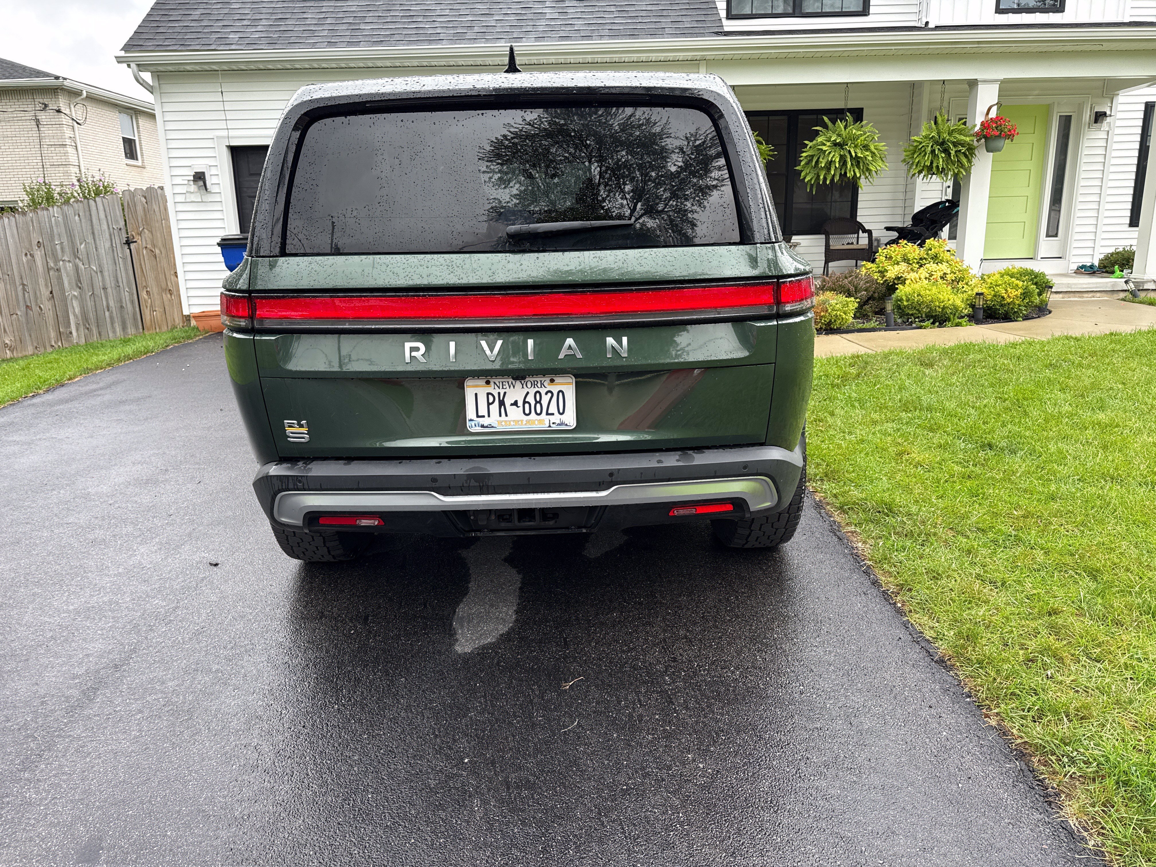 Used 2023 Rivian R1S Adventure Quad AWD/4WD image 8