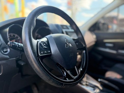 Used 2023 Mitsubishi Outlander Sport SE AWD/4WD image 9