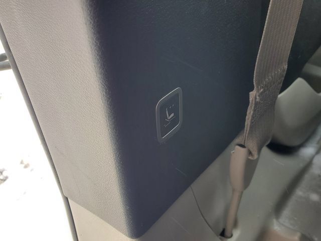 Used 2024 Chrysler Pacifica Touring-L FWD image 24