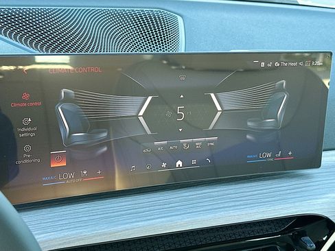 New 2026 BMW 330i 330i w/ Premium Package image 13