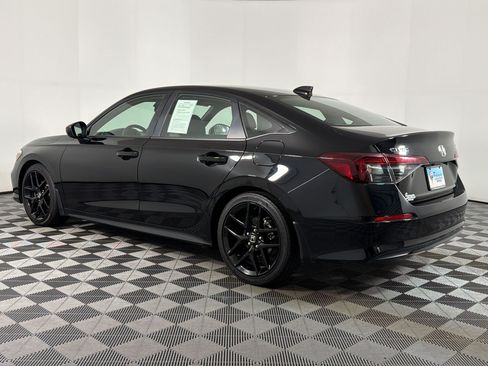 Used 2025 Honda Civic Sport image 2