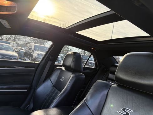 Used 2019 Chrysler 300 S w/ 300S Premium Group image 28