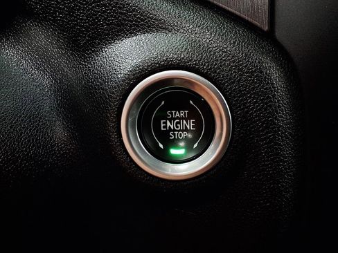 Used 2019 GMC Sierra 1500 AT4 w/ AT4 Premium Package image 8