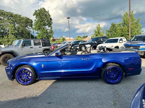 Used 2014 Ford Mustang Premium w/ Equipment Group 202A image 8