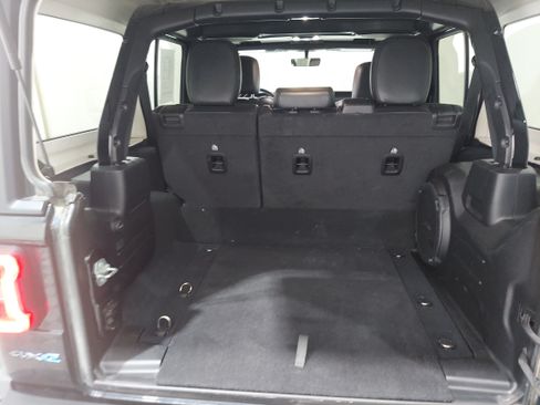 Used 2022 Jeep Wrangler Unlimited Rubicon 4xe w/ Steel Bumper Group AWD/4WD image 15