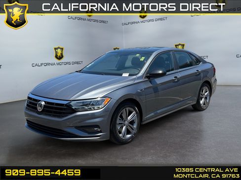 Used 2021 Volkswagen Jetta R-Line FWD image 1